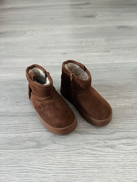 Ghete Ugg Zara mar 25