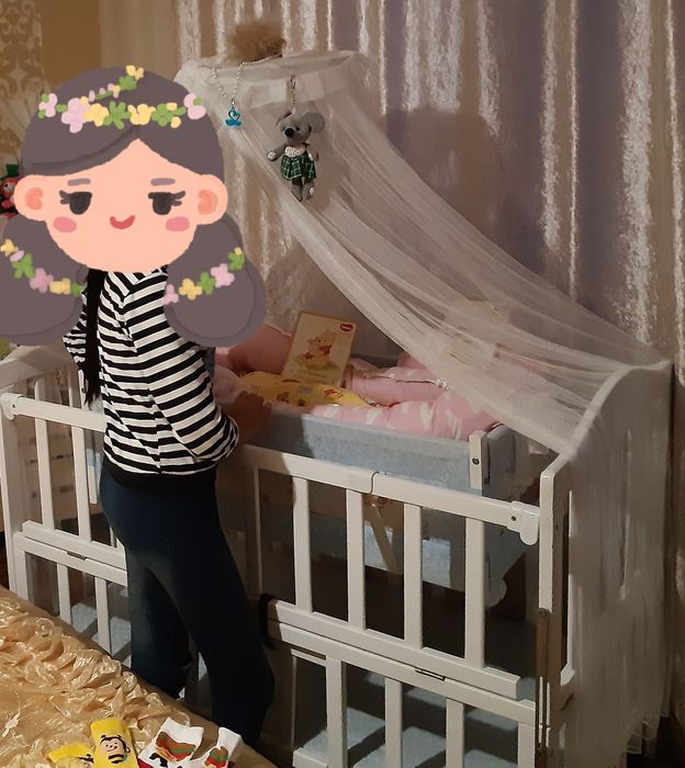 Детский кровать.