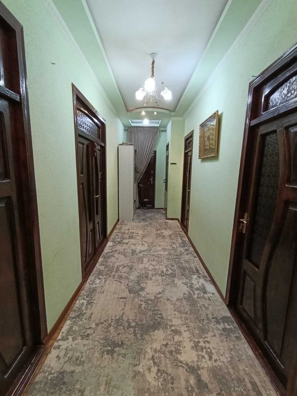 Продаётся квартира  3х комн., 3 этаже