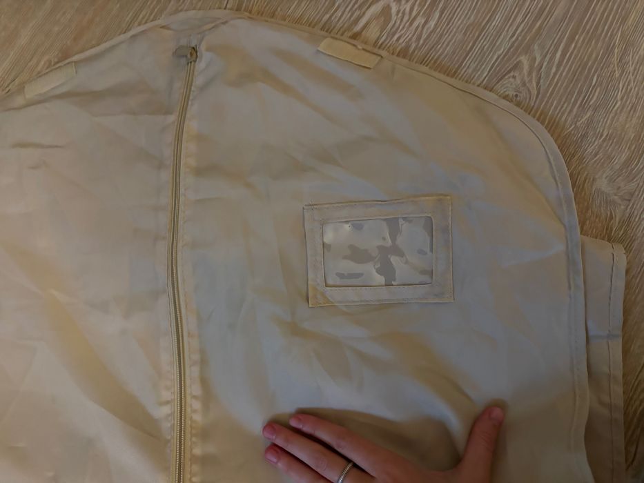 Чанта за дрехи dolce gabbana Moncler Burberry