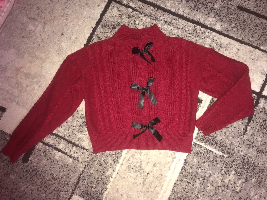 Pulover dama xs cu fundite