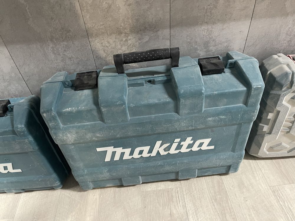 Болгарка Makita DGA504RF