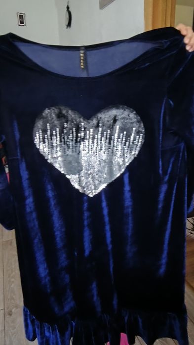 O rochie eleganta, minunată, avantajează orice persoană, in forma de A