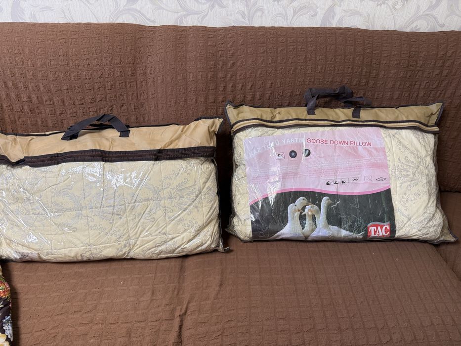 Пуховые подушки новые