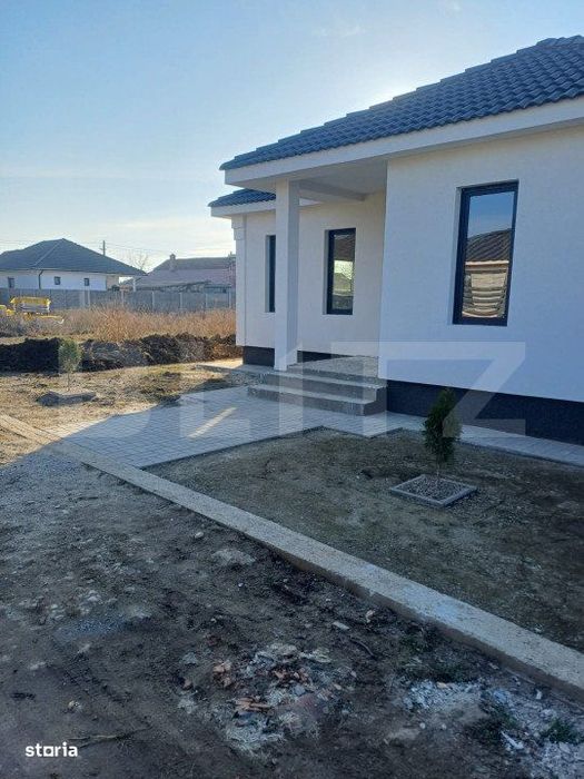 Casa individuala 4 camere, 406 mp teren, 2 fronturi stradale, Padureni