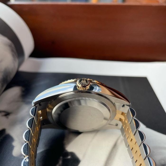 ceas rolex sky - dweller black dial bicolor