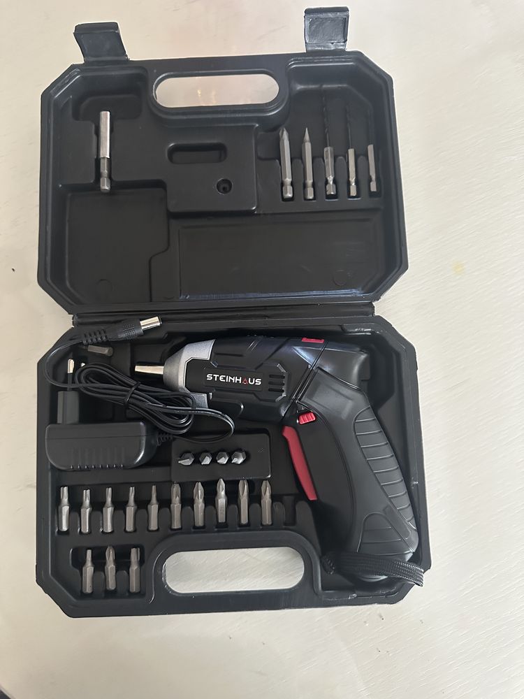 Surubelnita cu acumulator 3.6V