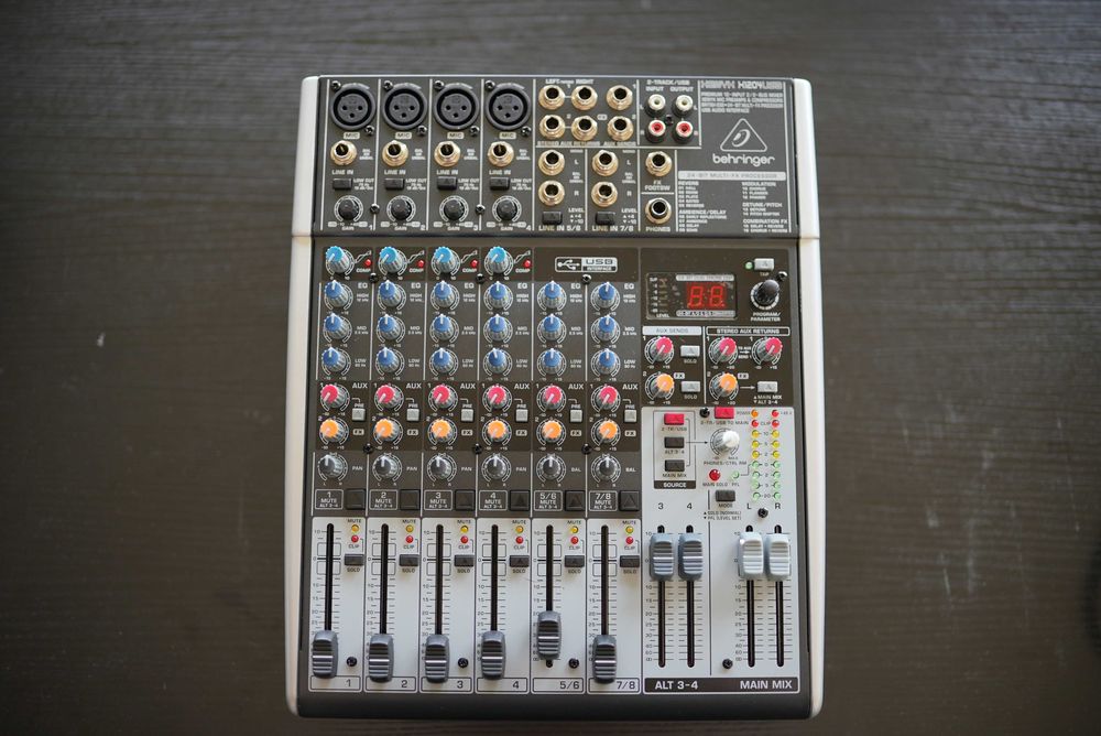 Behringer XENYX X 1204 USB Mixer
