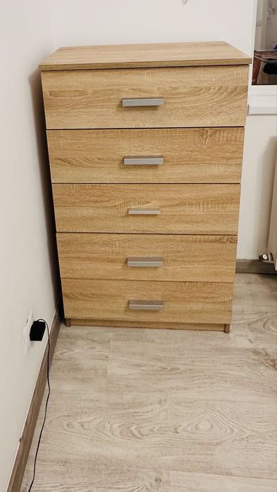 Comodă cu 5 sertare  stejar deschis, fara defecte