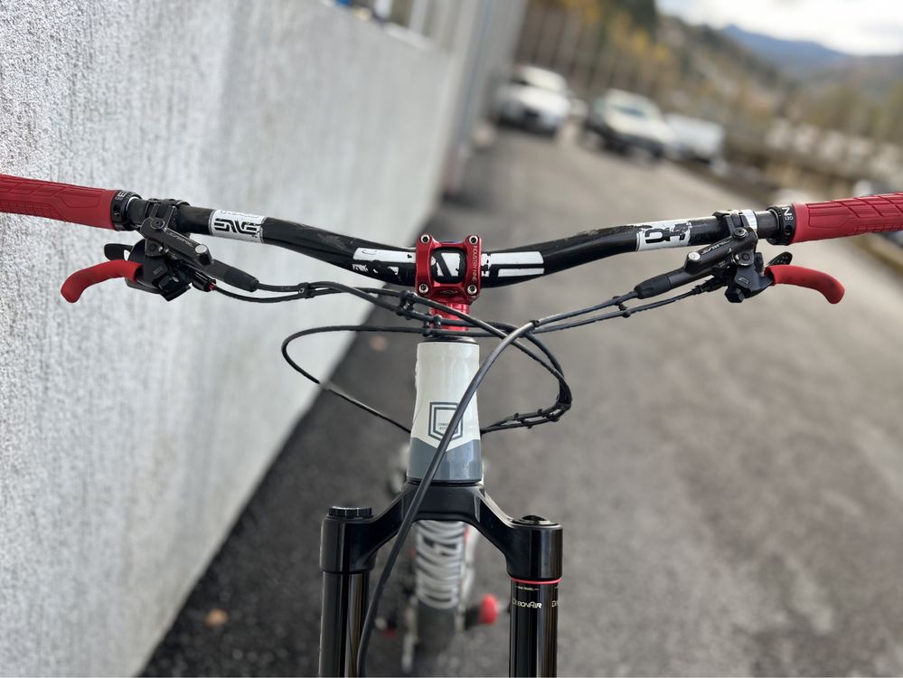 Commencal Meta Am 2020 29 размер M(sram, Zeb, dt swiss)