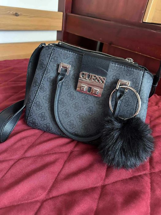 Дамска чанта Guess