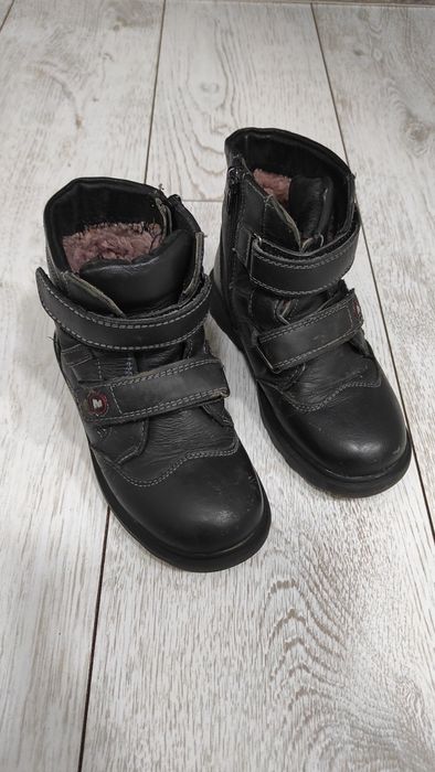 Продам сапожки детские