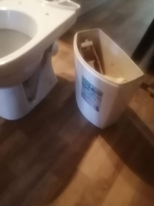 Унитаз в отличном состоянии