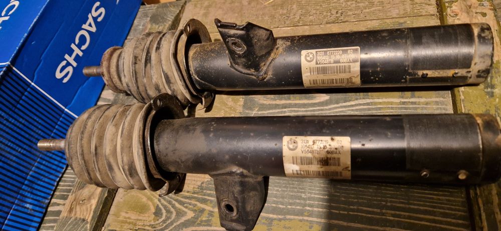 Оригинални предни амортисьори за BMW E61, свалени от 530xd