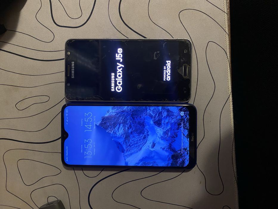 Продам два телефлна редми и самсунг