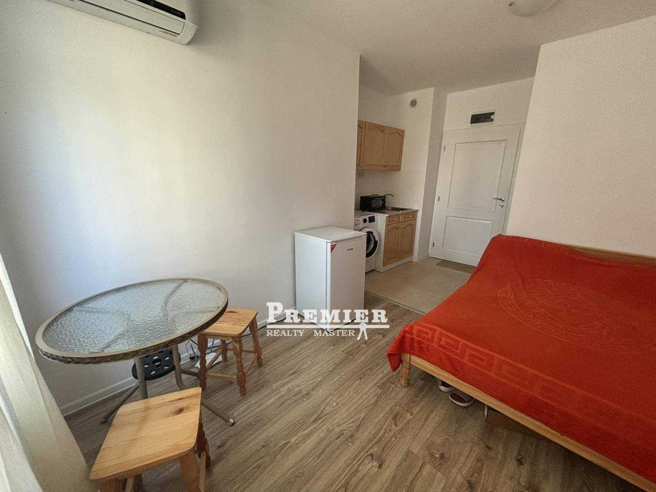 Продава се Едностаен апартамент в Поморие - 23 кв.м за 1805 €/кв.м - Снимка #3