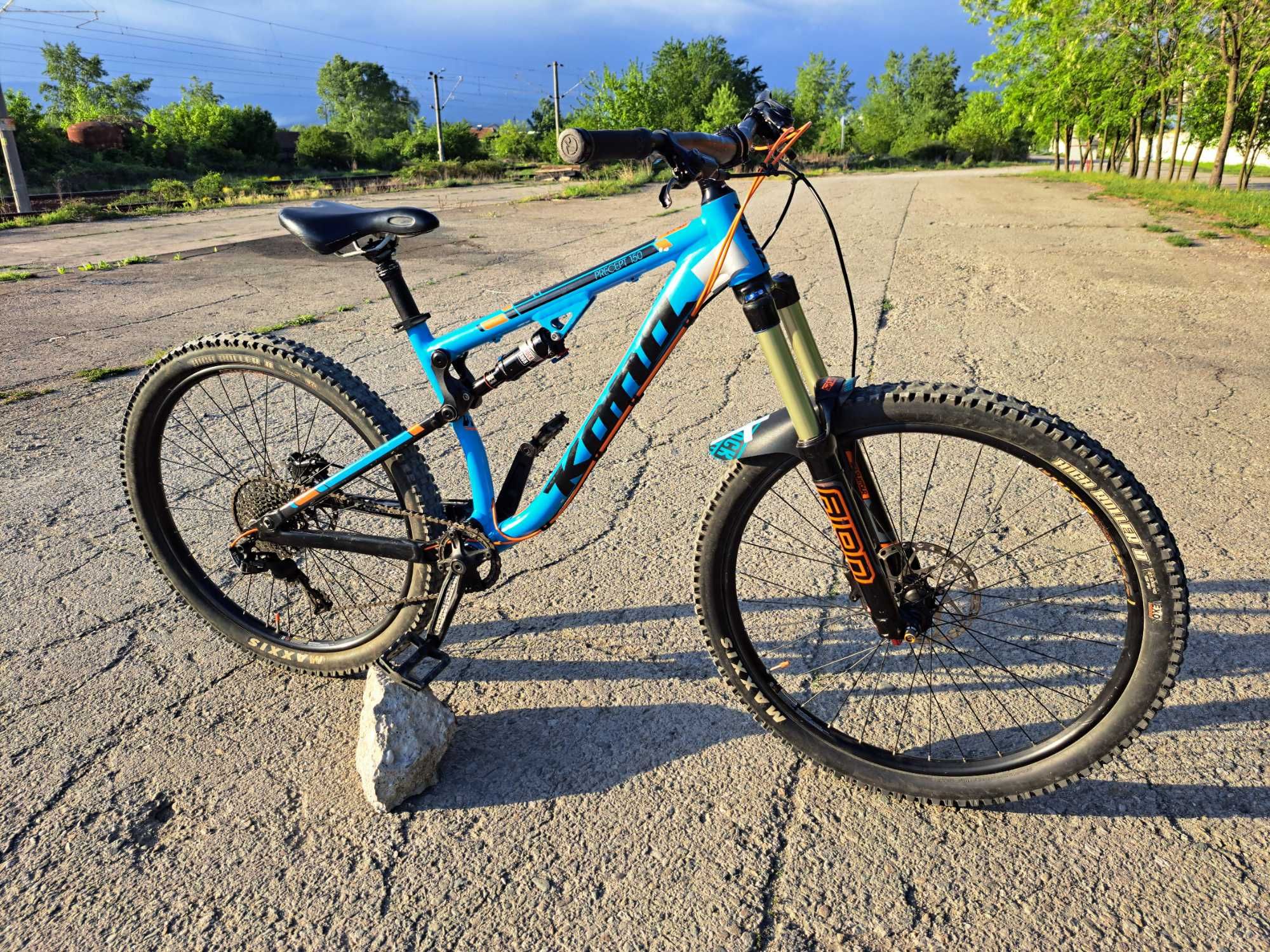 Bicicleta KONA PRECEPT 150 27.5 FullSuspension/Enduro/Downhill/Trial