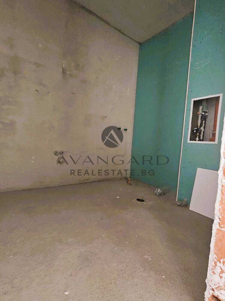 Продава се Двустаен апартамент в Пловдив, Кършияка - 75 кв.м за 1224 €/кв.м - Снимка #4