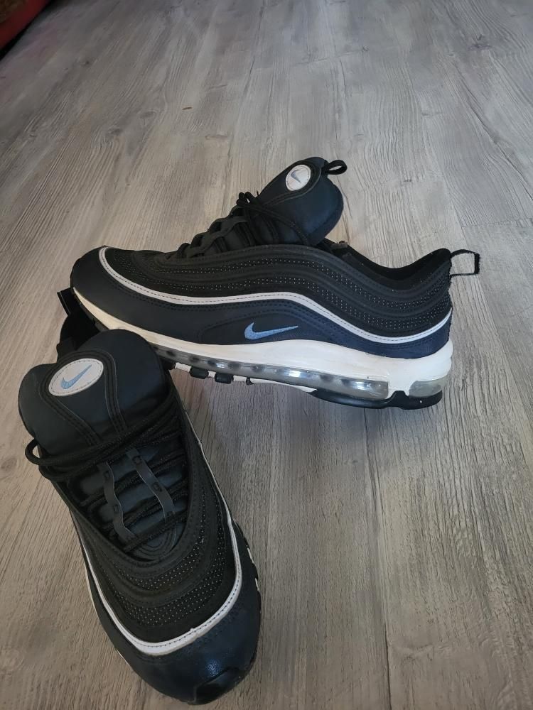 Nike air max 97 purtati o singura data , pretul este negociabil