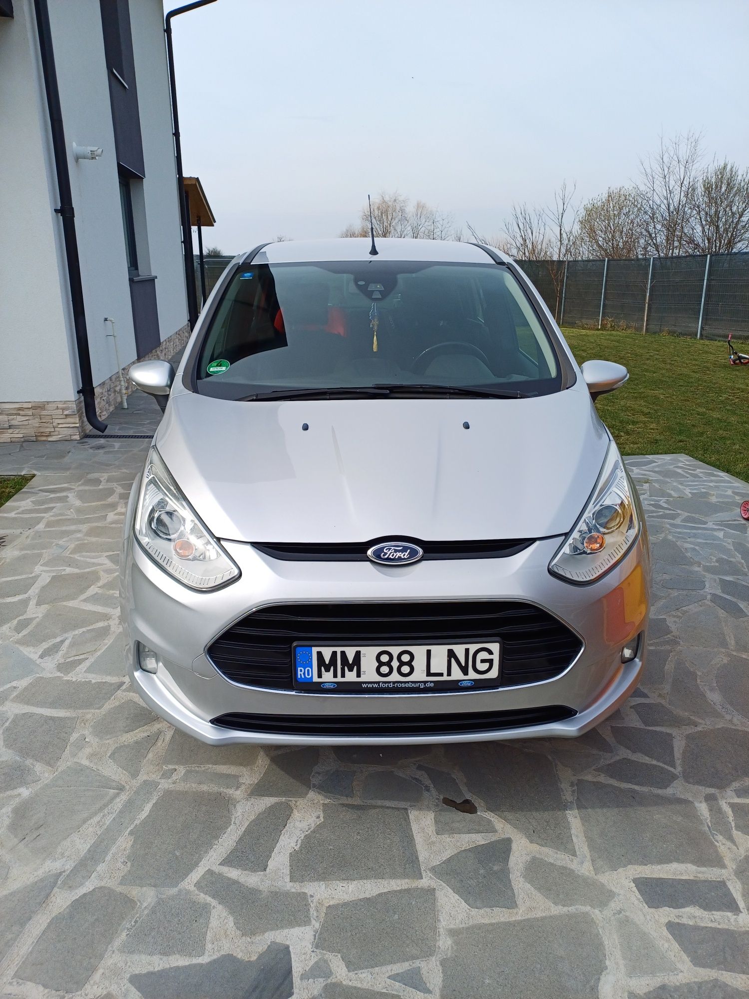 Vând Ford B Max ecoboost, Titanium