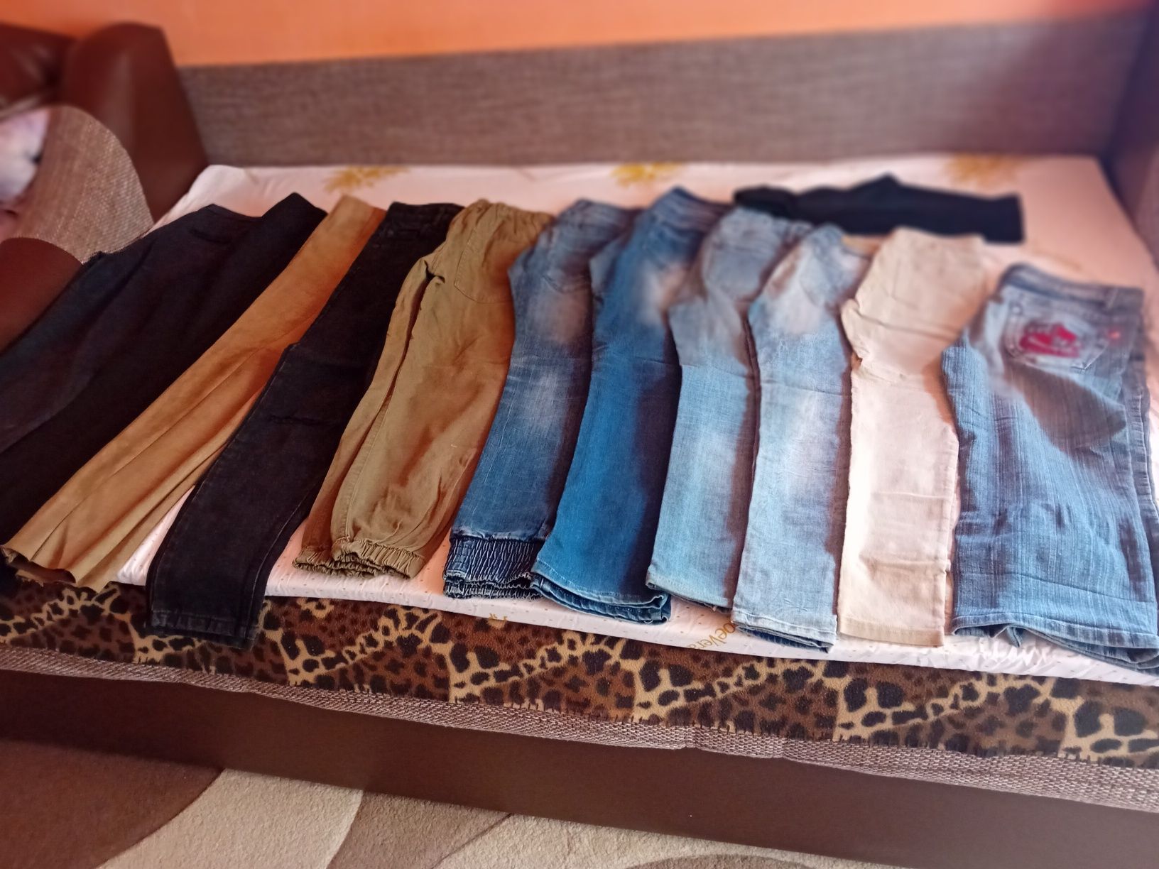 Vand pantaloni fete femei