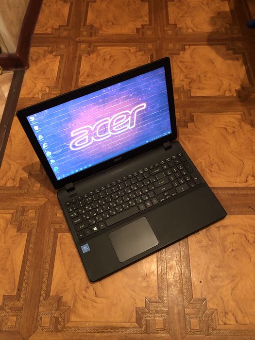 Продам ноутбук Aser windows 10 озу 4гб срочно