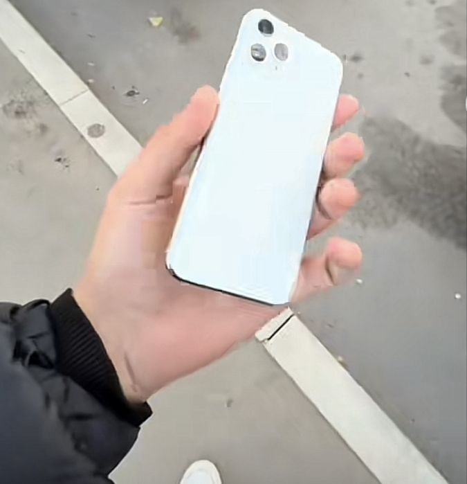 Айфон 11про 76 юмкс 256гб обмен на 12