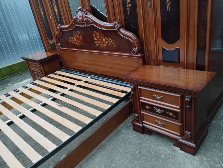 Dormitor complet vintage din lemn masiv NUC