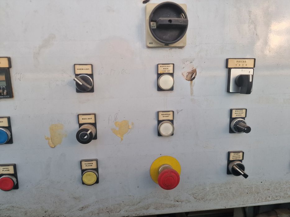 Автоматична топла преса за слепване на плотове,