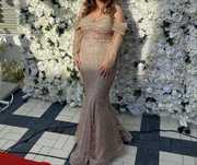 Vand rochie de seara