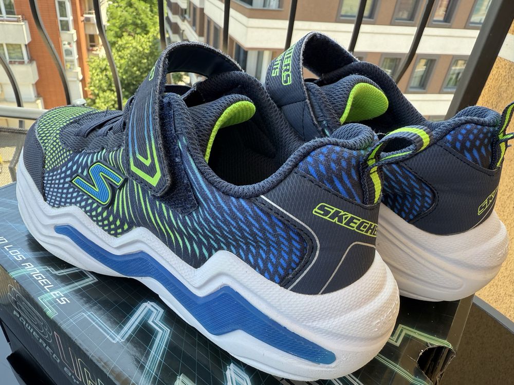 Хубави маратонки Sketchers