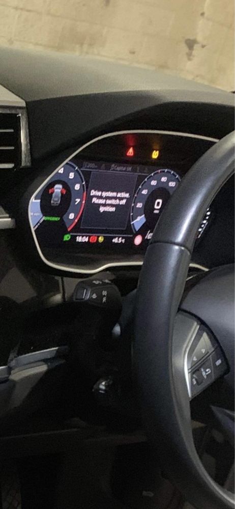 Ceasuri display digital audi Q3 2019-2022 1.5 benzina piese dezmembra