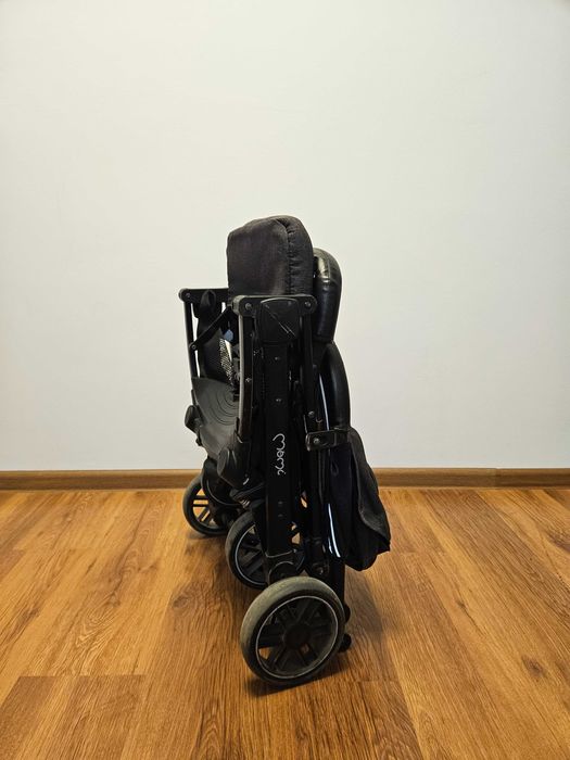 Carucior sport Momi Estelle