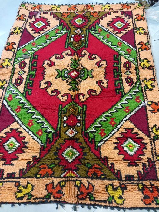 Царска корона . Китиник ,чисто нов не употребяван .