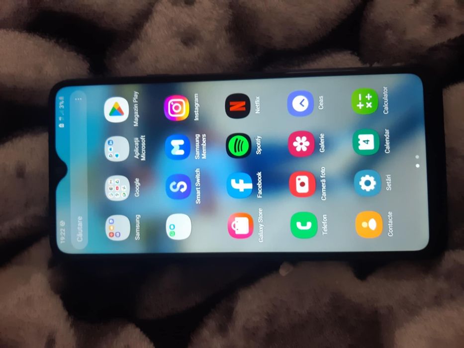 Vând Samsung galaxy a20s urgent