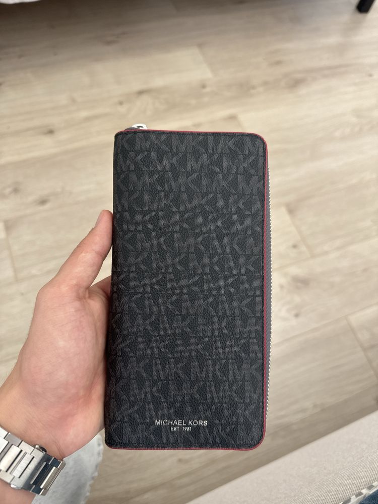 Кошелек Michael Kors в темно сером цвете