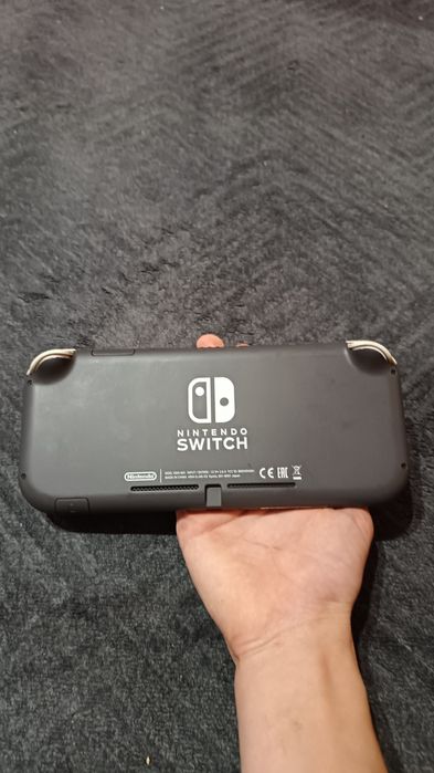Nintendo switch lite gri