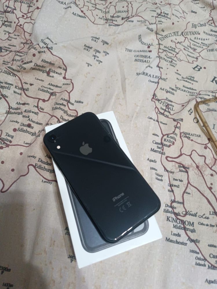 IPhone XR, с коробкой