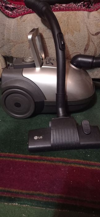 Пылесос LG Turdo-S 2000w