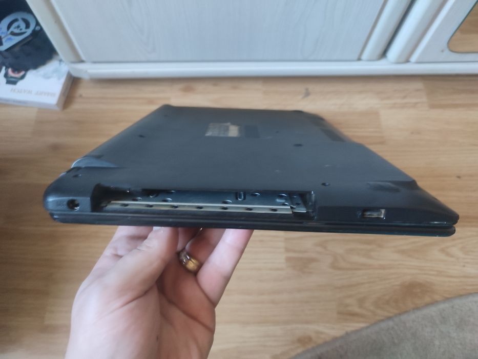 Carcasa Completa + Balamale + Tastatura - Asus X550D