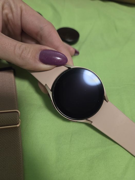 Часовник samsung galaxy watch 4