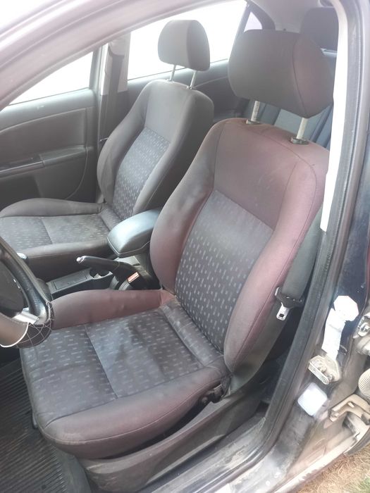 Ford mondeo mk3 hatchback 110cp