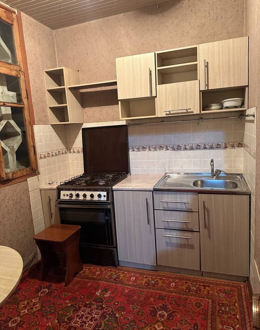 Срочно сдается 3х комнатная квартира на массив Феруза
