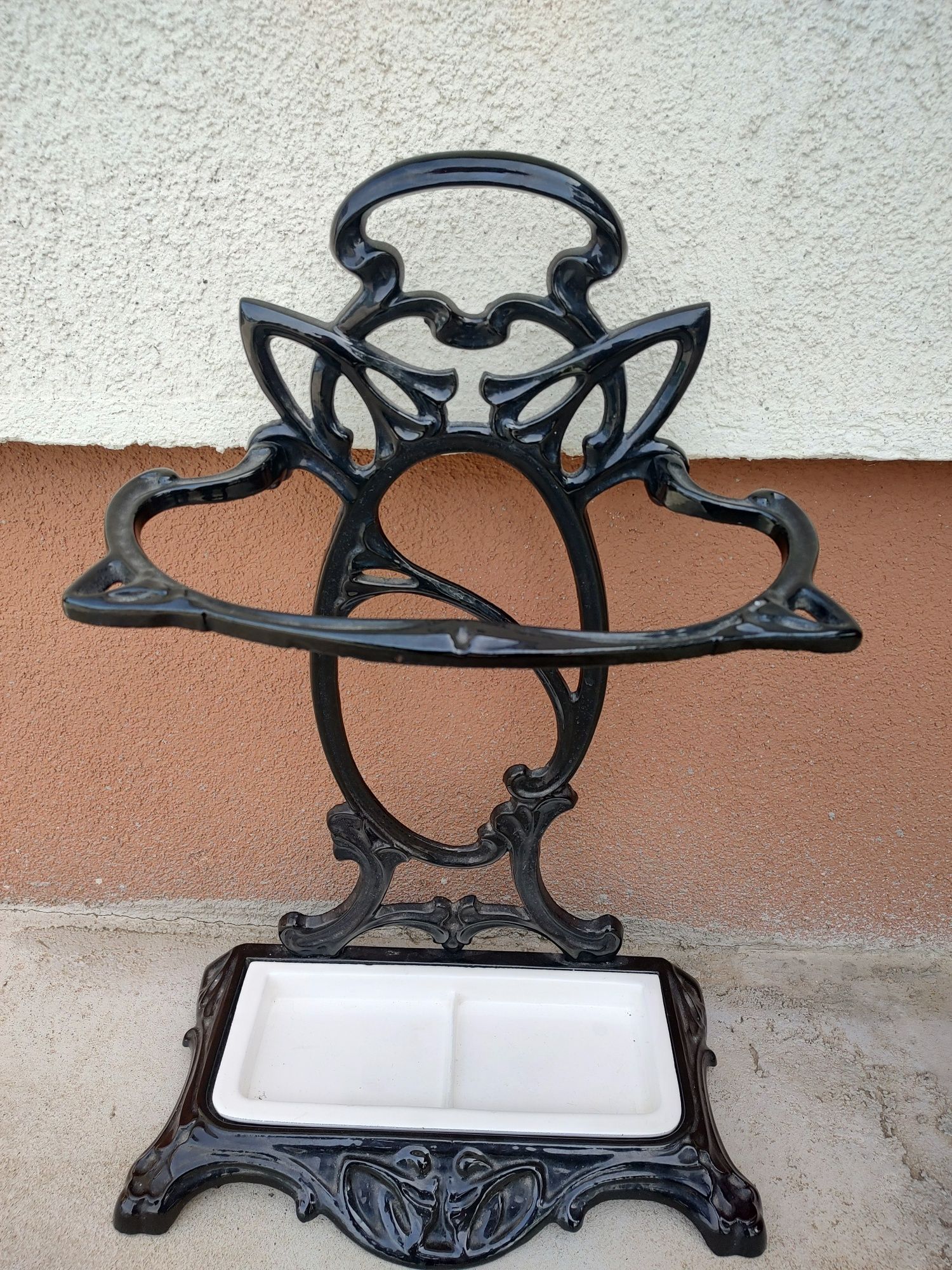 Suport pentru bastoane/umbrele din fonta emailată stil Art Nouveau
