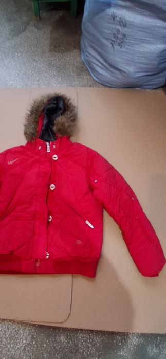 Geacă dame cu umplutura de puf helly Hansen mărimea L