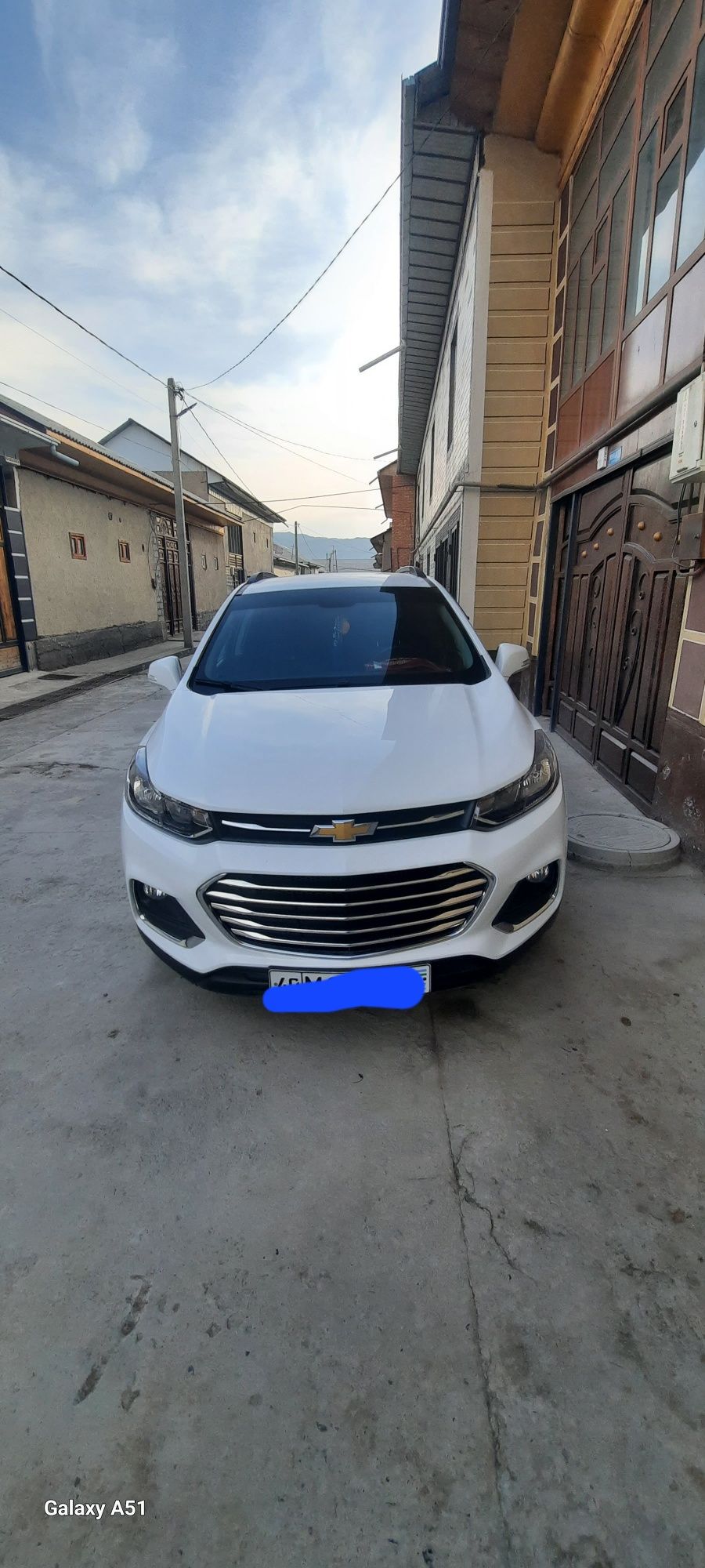 Treker 1 pozitsiya