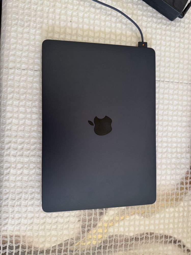 MacBook Air M2 8/256 Midnight