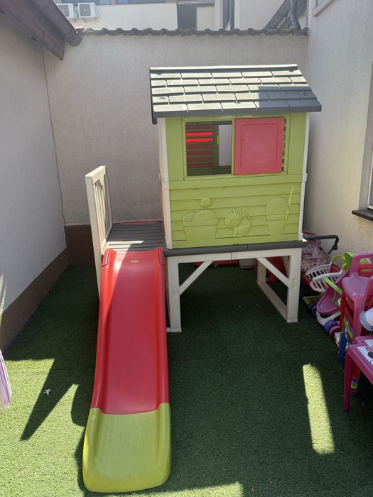 Casuta de joaca copii Smoby cu tobogan