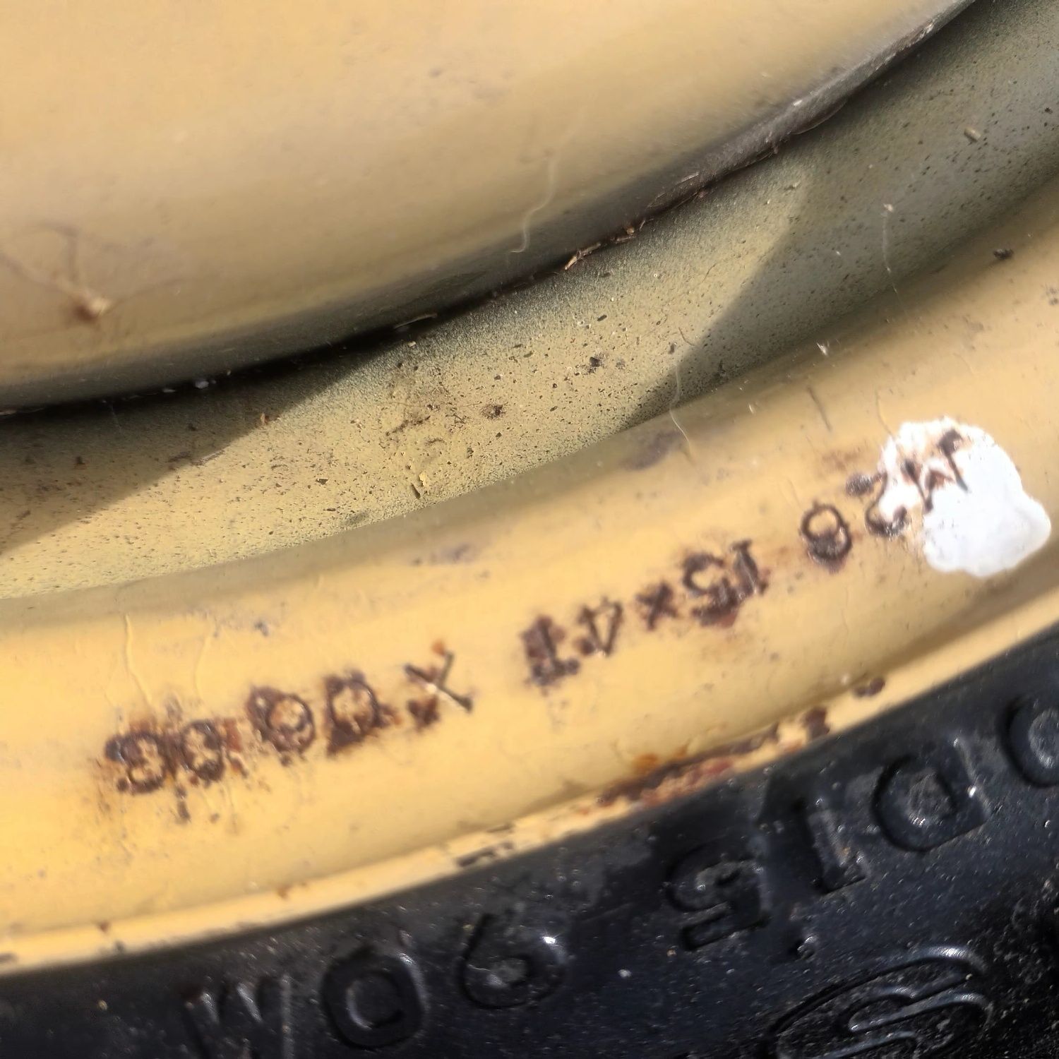 Патерица за MASDA 3 115 /70 /15 цола 5×114.3 ц.67.1 мм