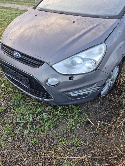 Vând Ford S-max 2012